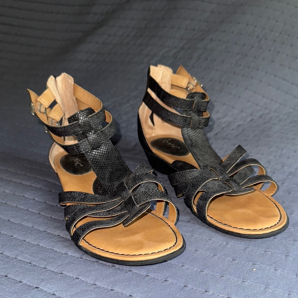 BOC Black and Tan Sandals with Minimalist Design